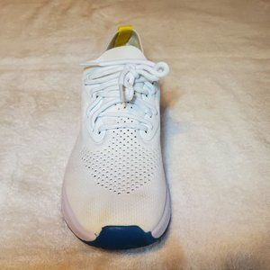 snekers for women
